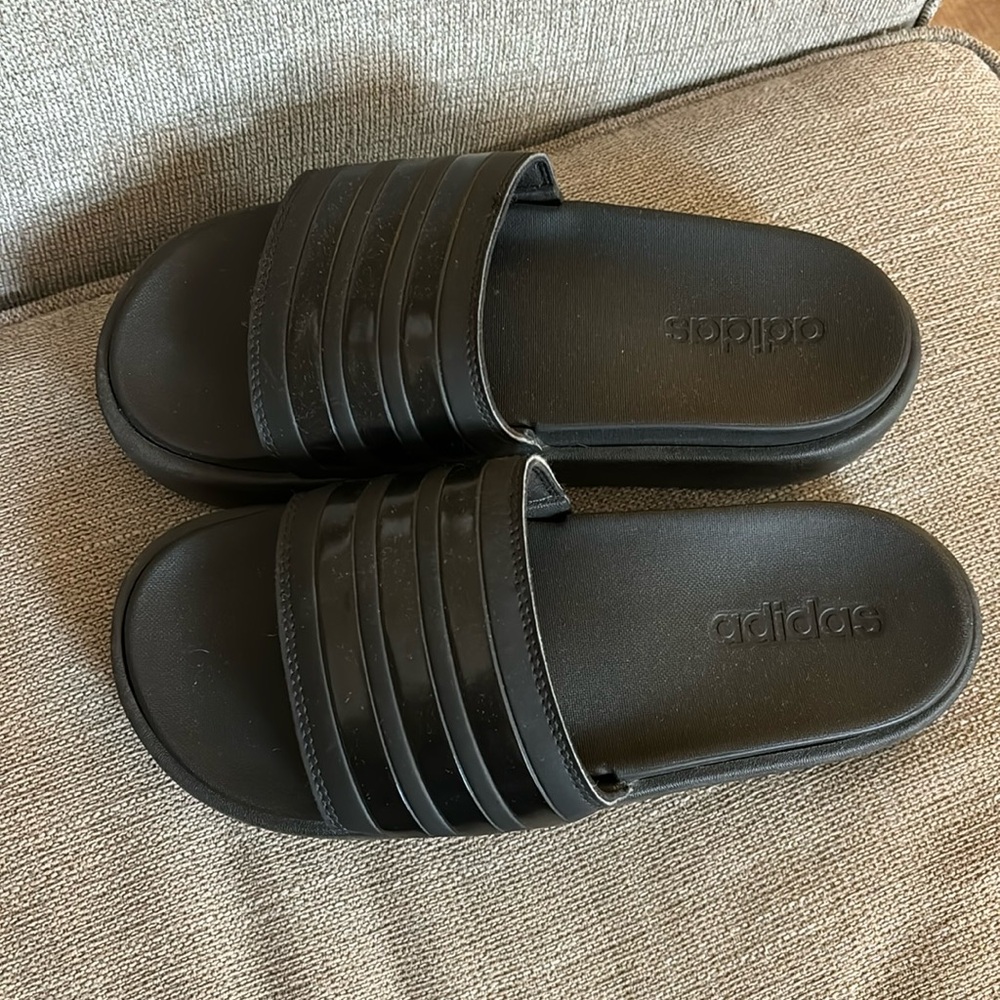 adidas adilette platform slides